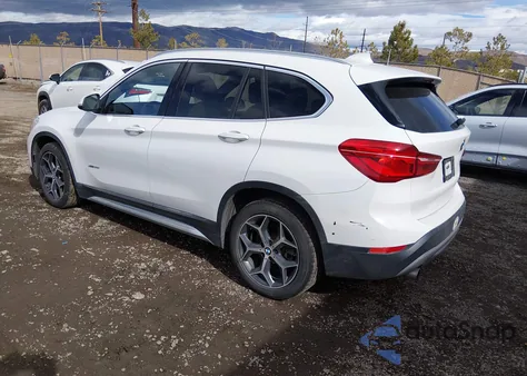 2017 BMW X1 xDrive28I z USA, uszkodzony, nr VIN WBXHT3C30H5F85569